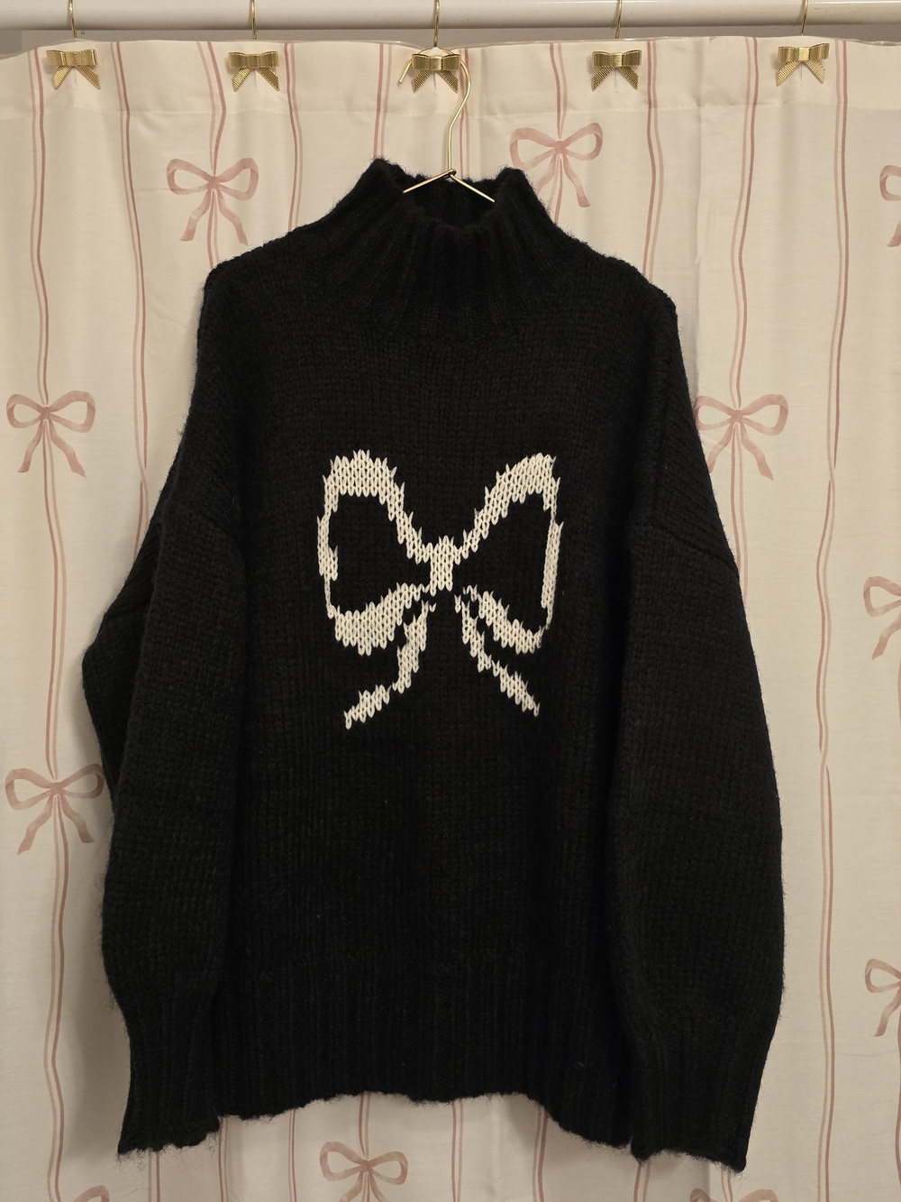 LisaSaysGah Cece Black Bow-Graphic Turtleneck Sweater
